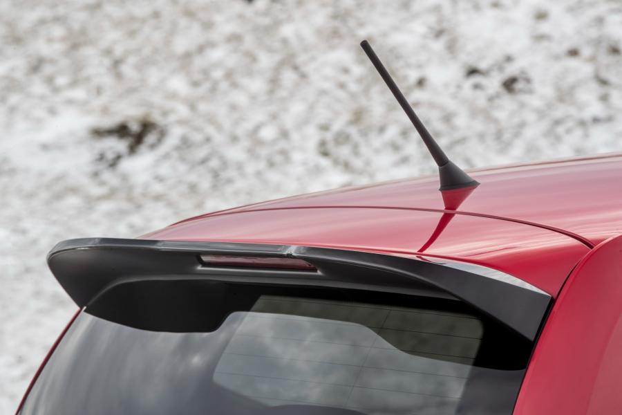 Детали экстерьера Volkswagen up! GTI 2018 года  (UK) (фото 21 из 36)